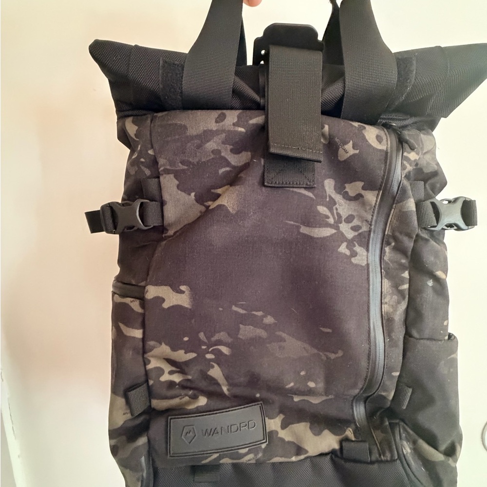 NWT Wandrd Black Camo Men's Backpack - Picture 6 of 9